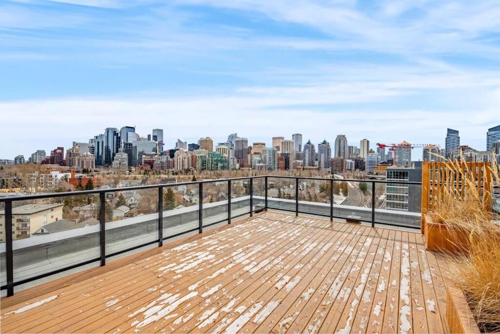 カルガリーChic 1Br Kensington Unit W/Parkingアパートメント エクステリア 写真