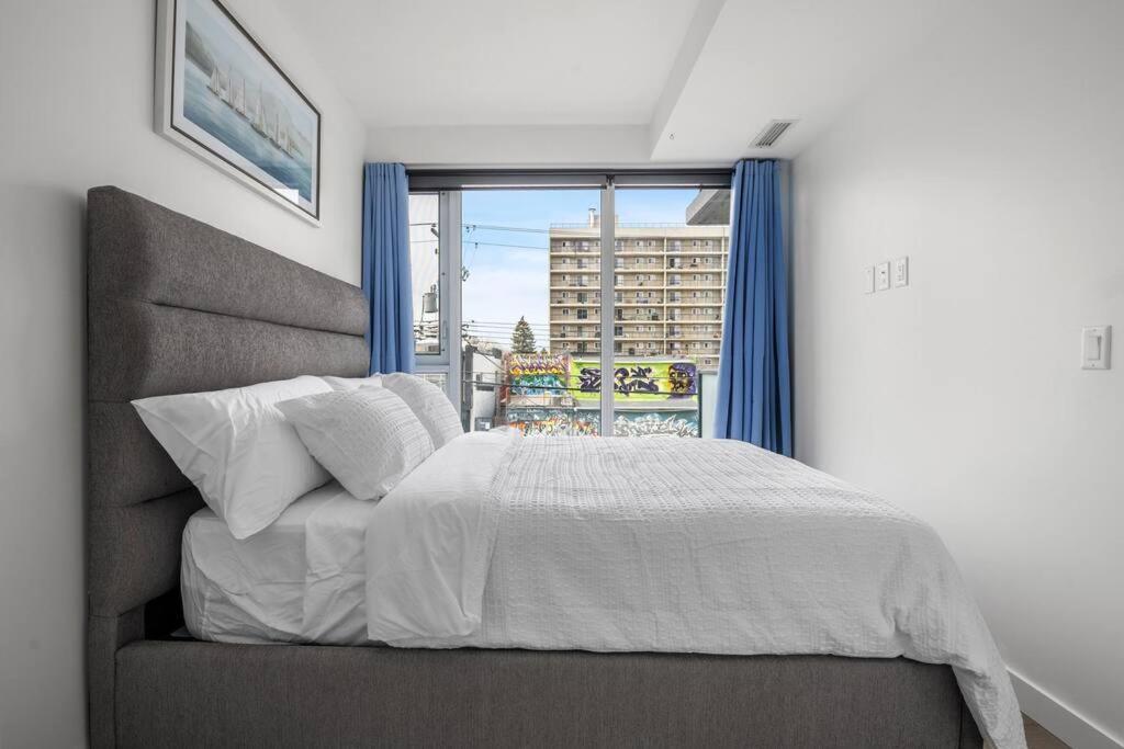 カルガリーChic 1Br Kensington Unit W/Parkingアパートメント エクステリア 写真