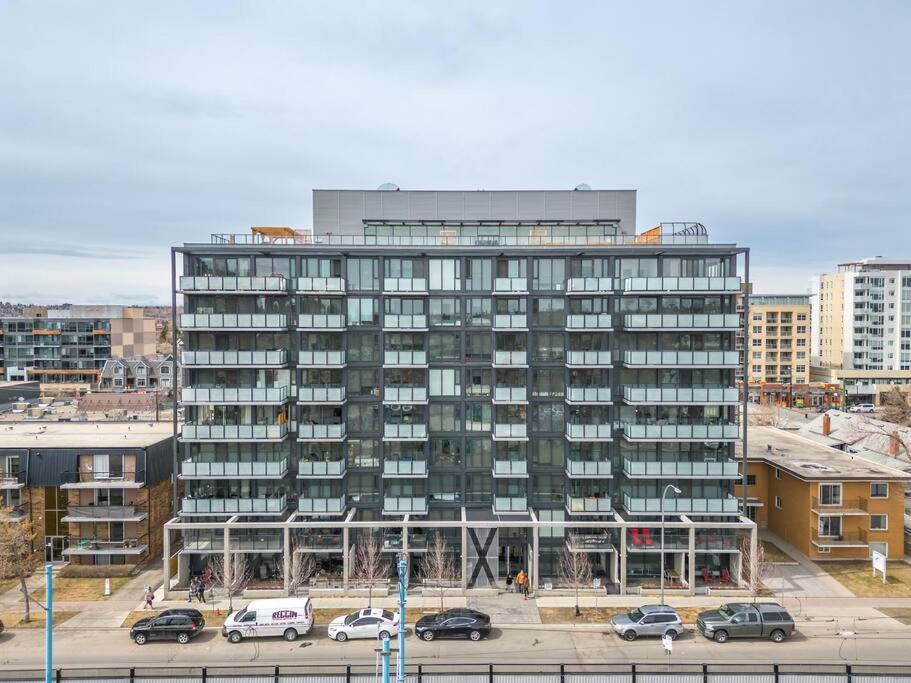 カルガリーChic 1Br Kensington Unit W/Parkingアパートメント エクステリア 写真